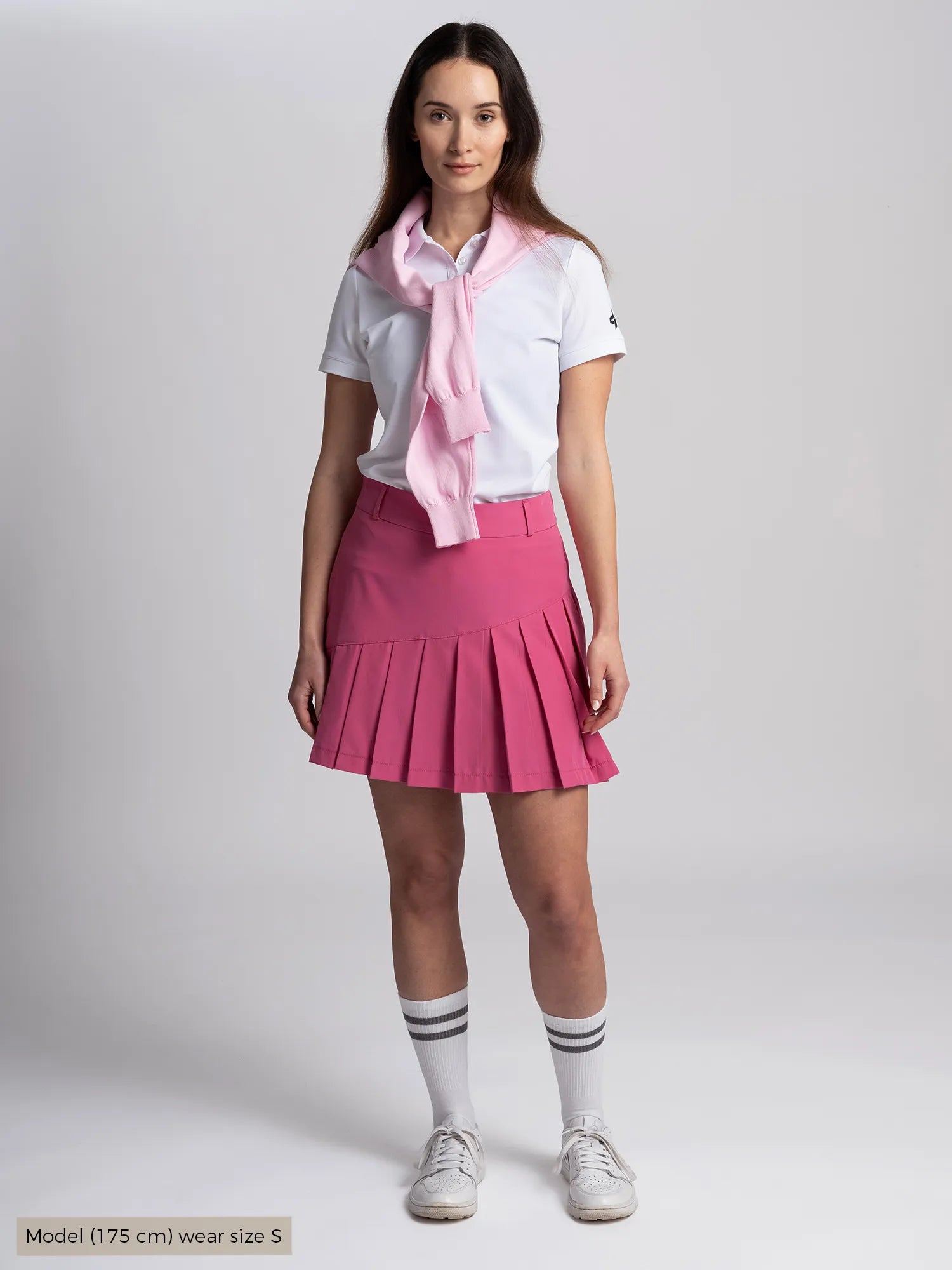 AMY_POLOSHIRT_SOLID_PLEAT_SKORT_Cross_sportswear_front