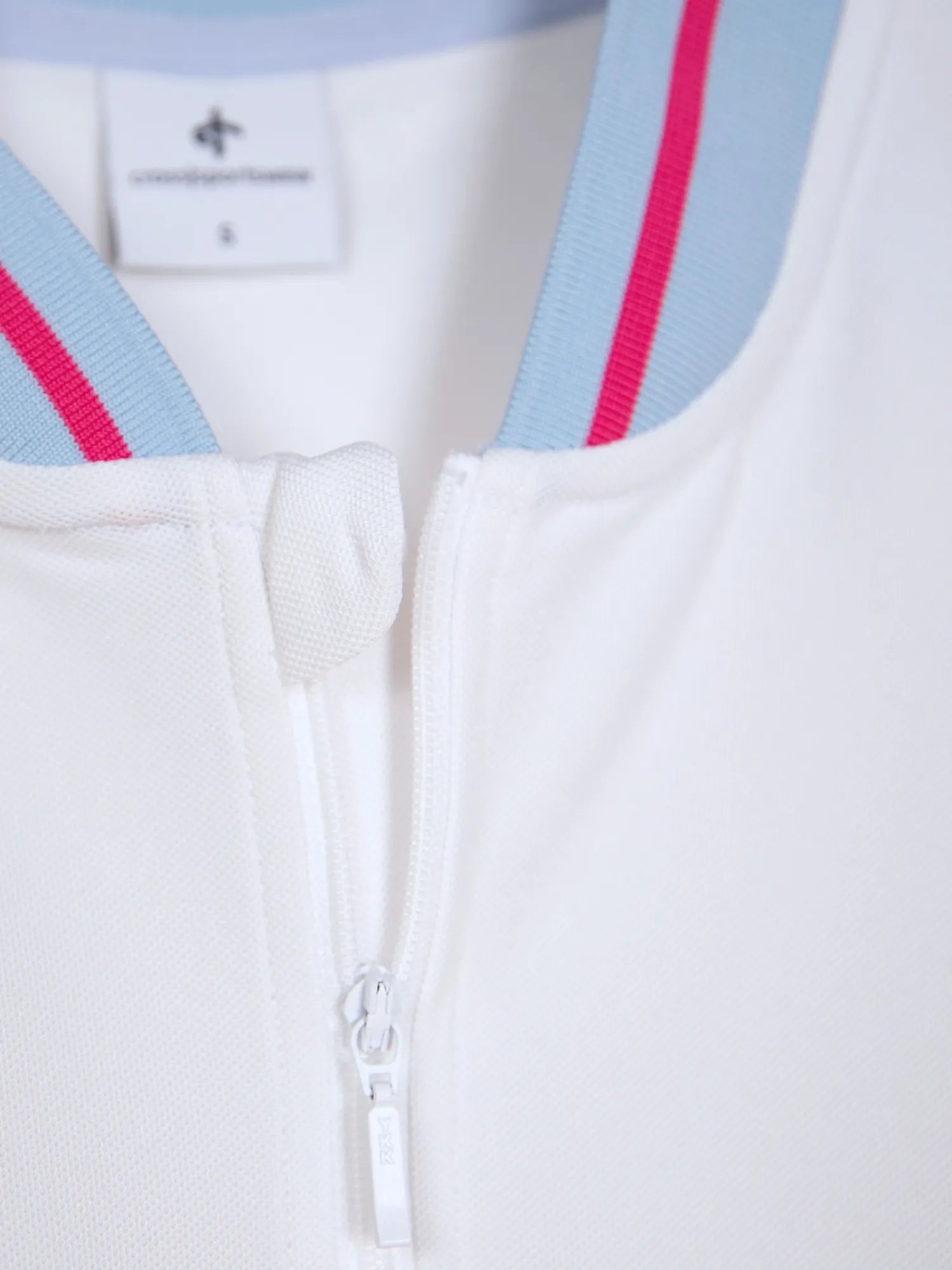 ANGELA_POLOSHIRT_Cross_sportswear_White_Close