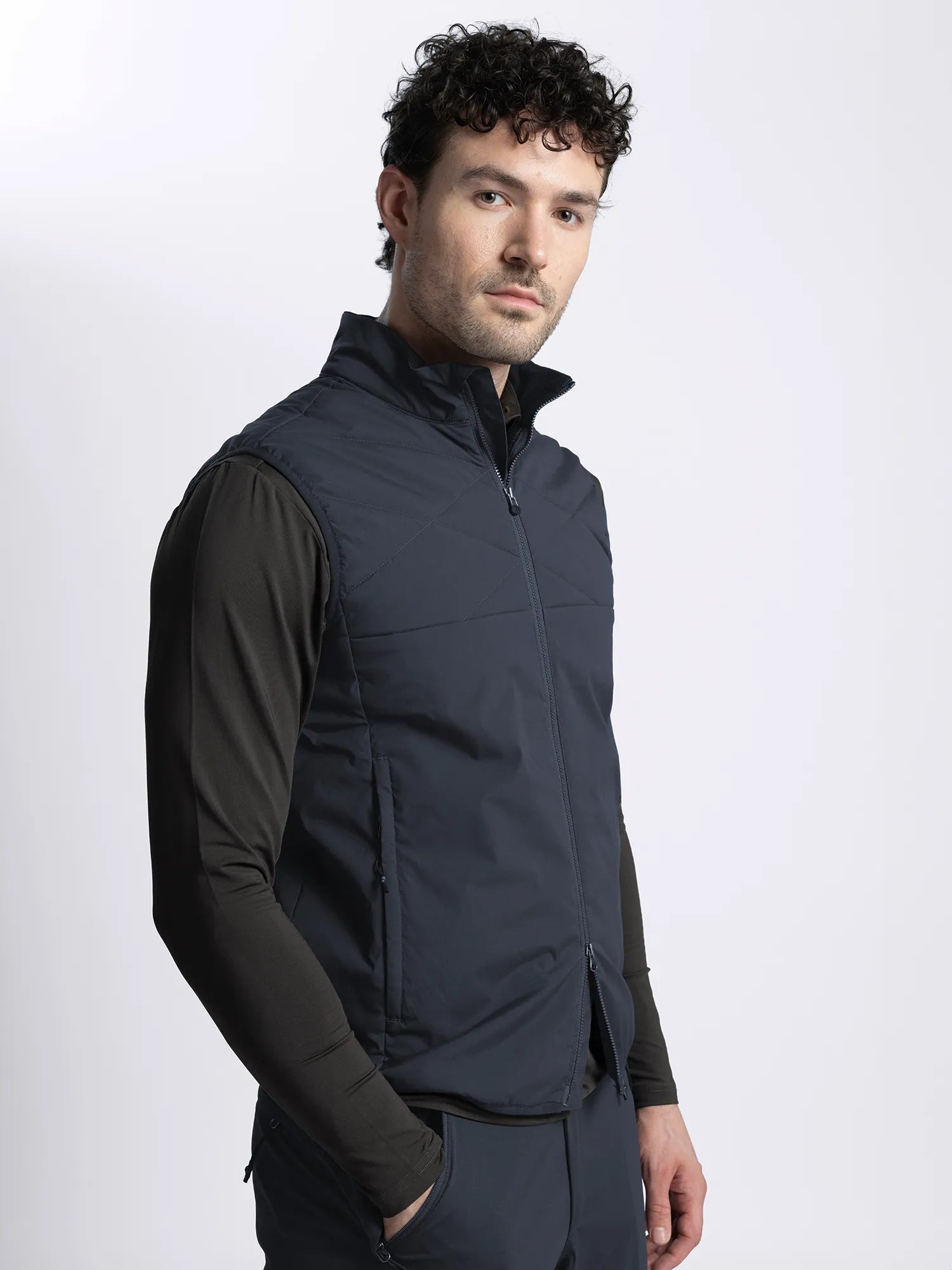 Cross_Sportswear_CREEK_WIND_VEST_11606327-498_Navy_front1