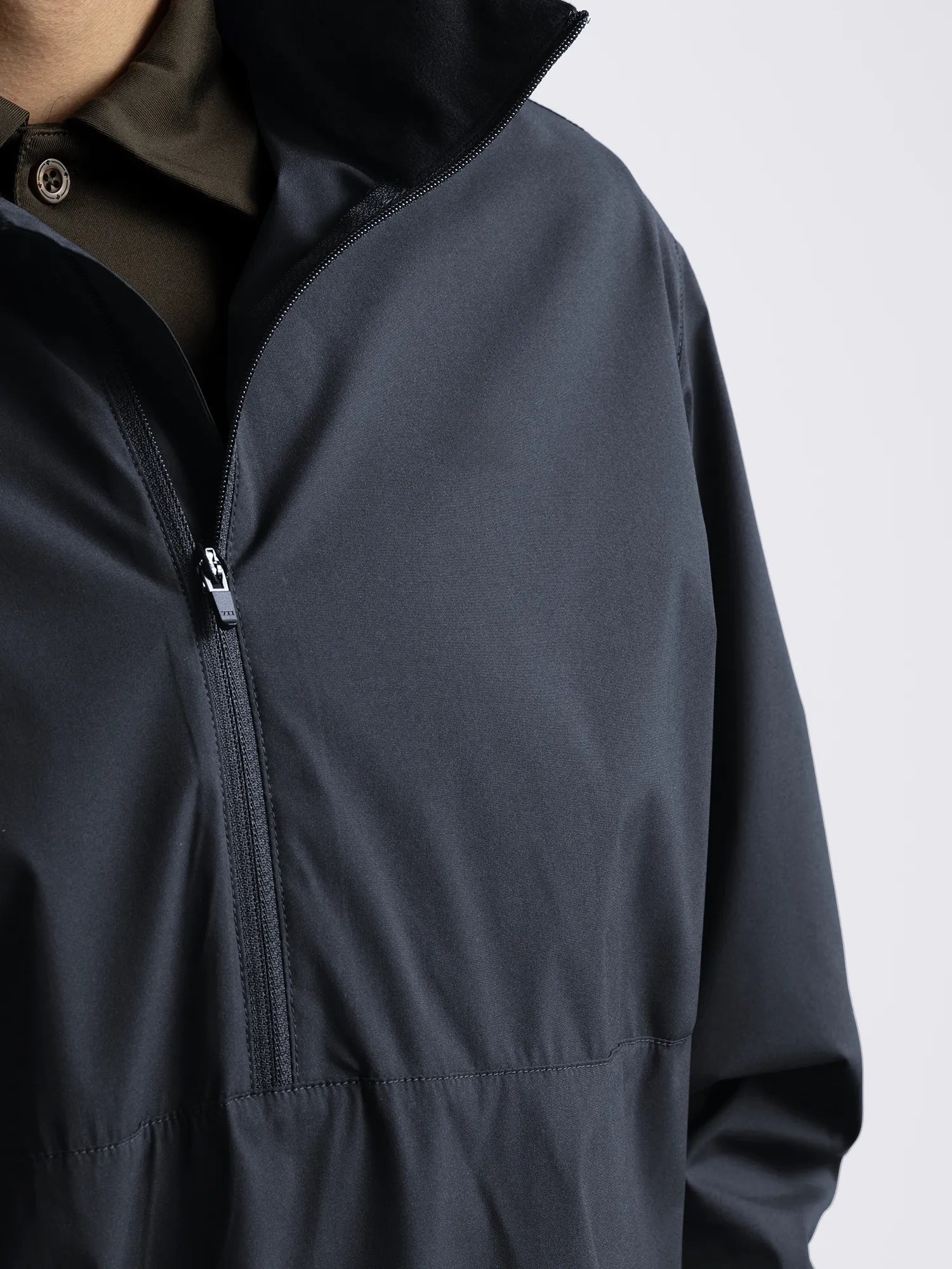 Cross_Sportswear_M_ESSEX_WINDBREAKER_11126318-498_Navy_close