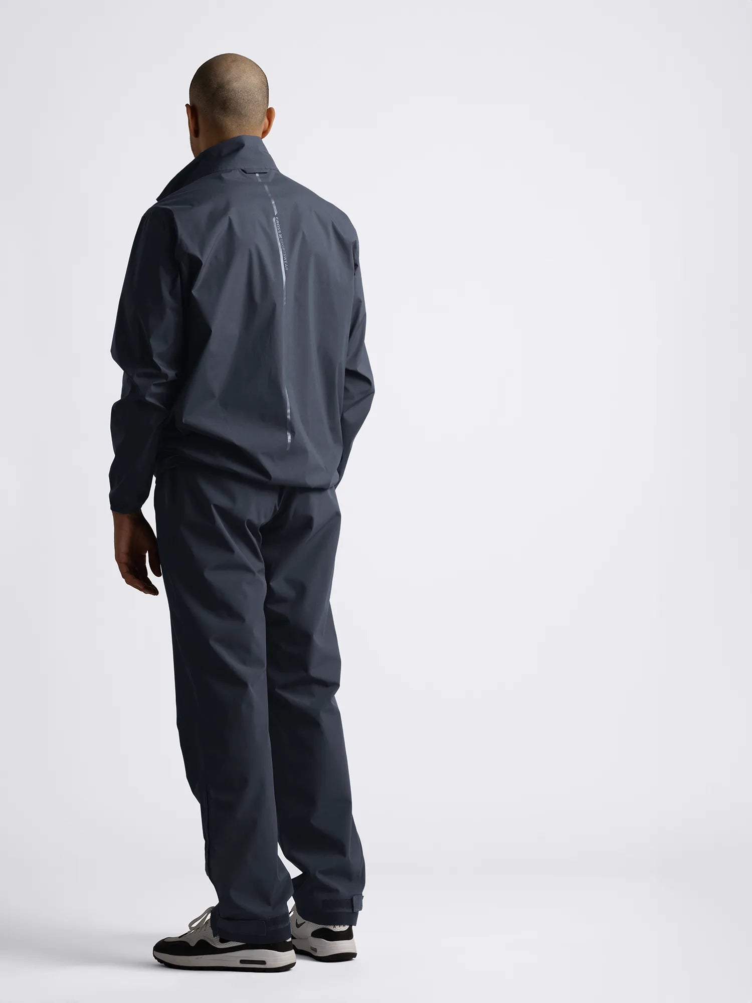 Cross_Sportswear_M_ESSEX_WINDBREAKER_11126318-498_Navy_full_back