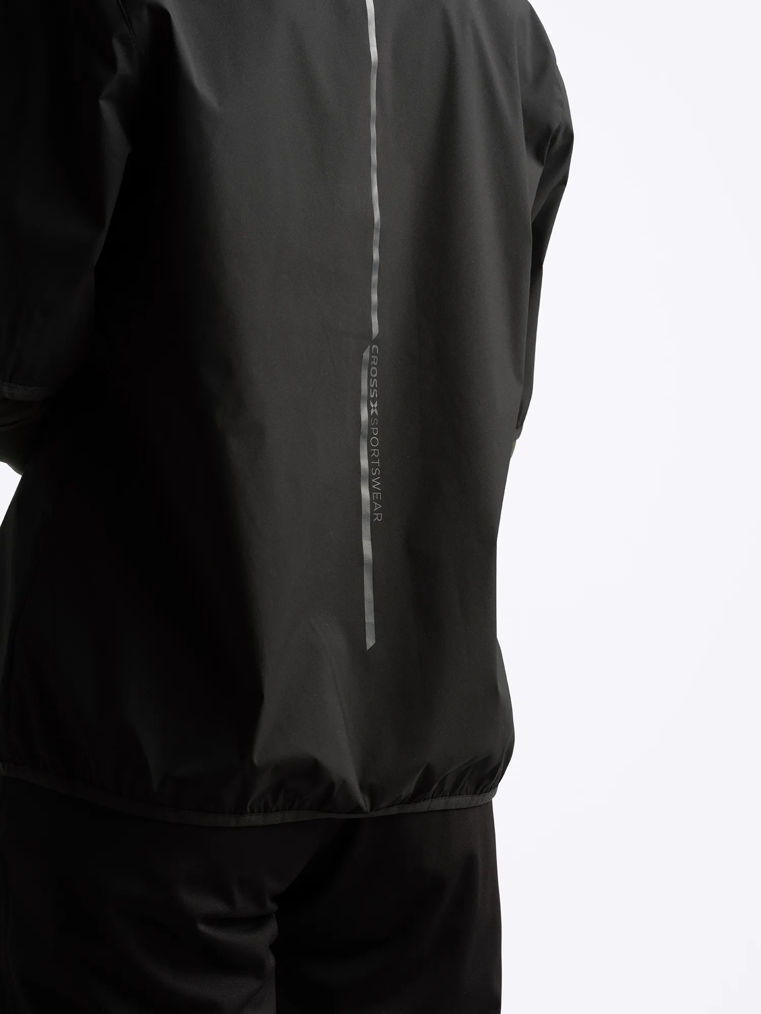 Cross_Sportswear_W_PINE_WINDBREAKER_21123318-900_Black_back1