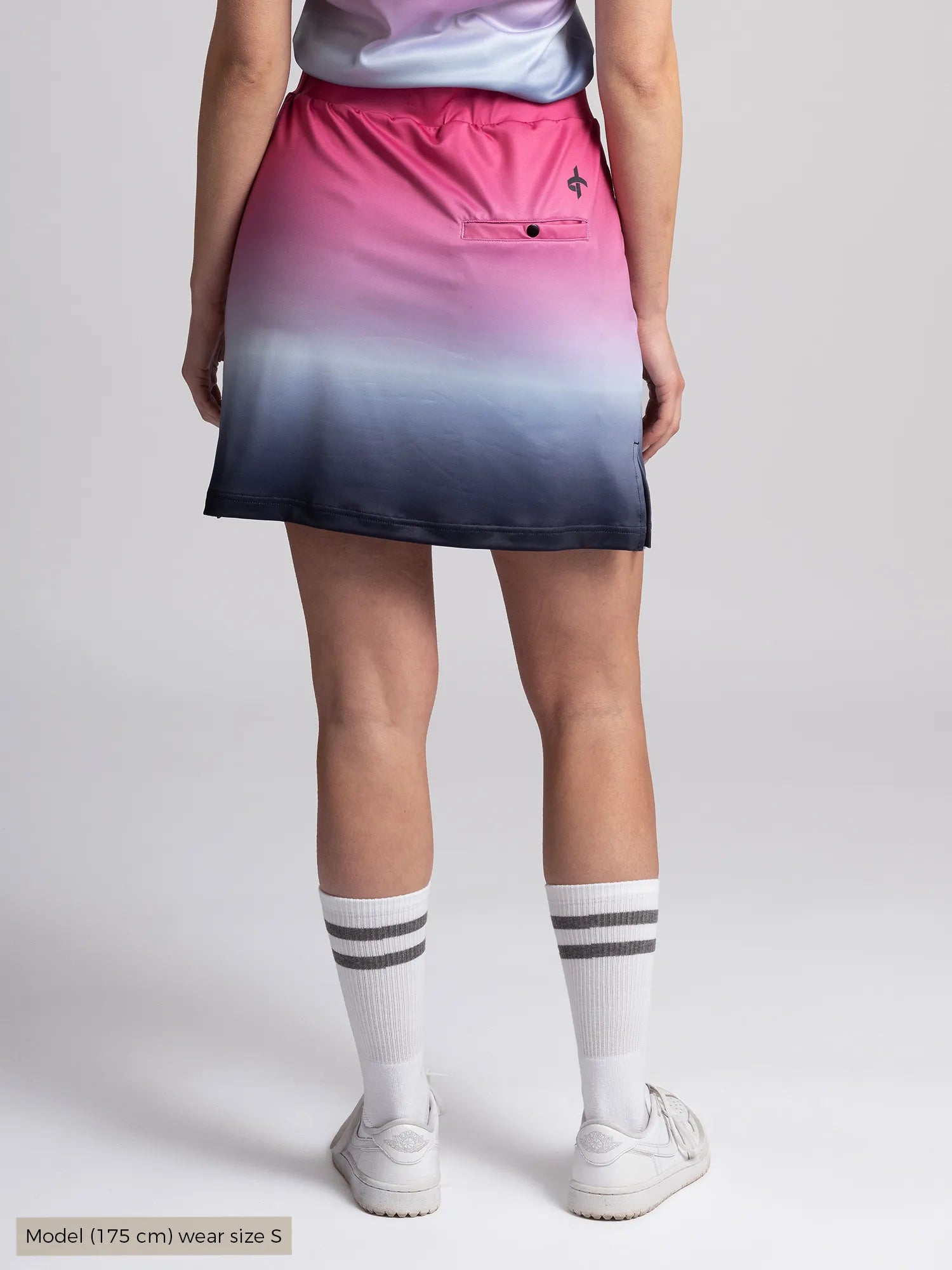 STELLA_SKORT_LONG_Cross_sportswear_rasberry_back
