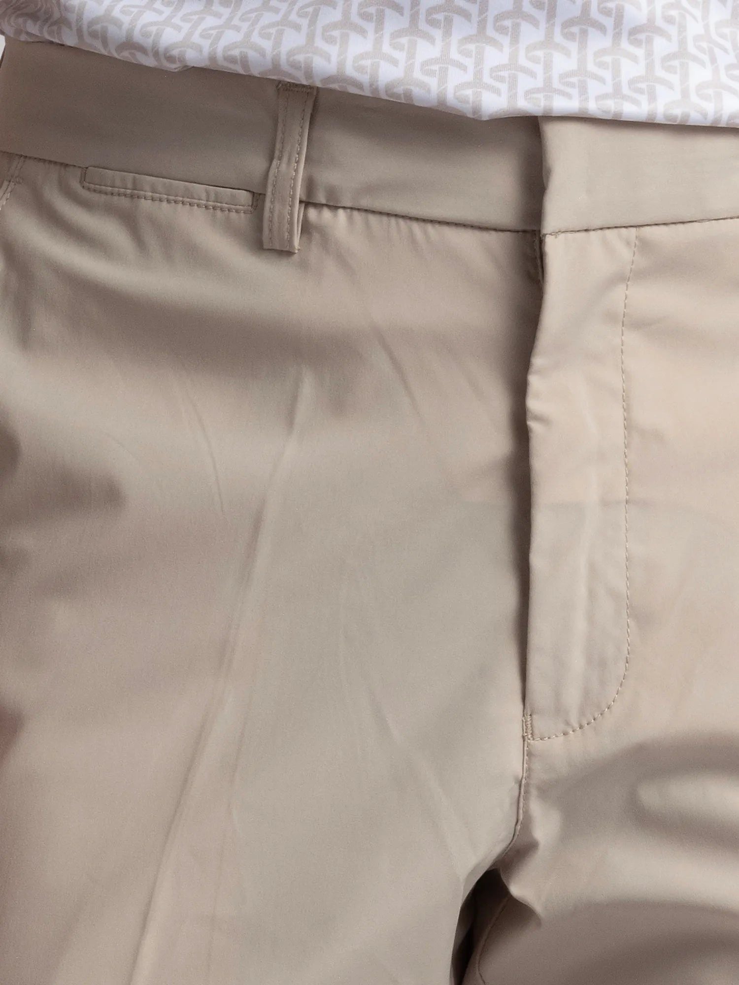 BYRON_LUX_SHORTS_Cross_sportswear_close