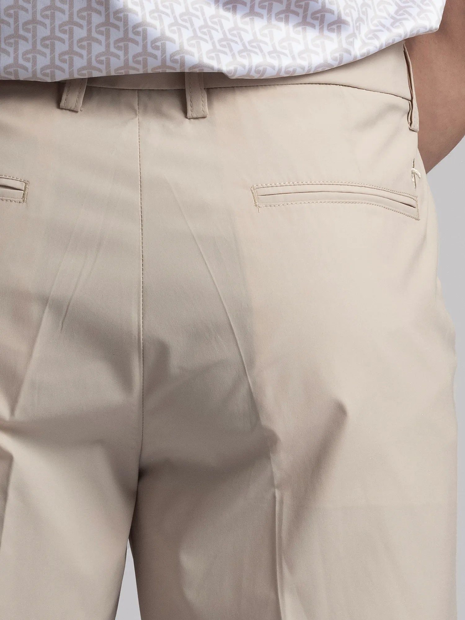 BYRON_LUX_SHORTS_Cross_sportswear_close1