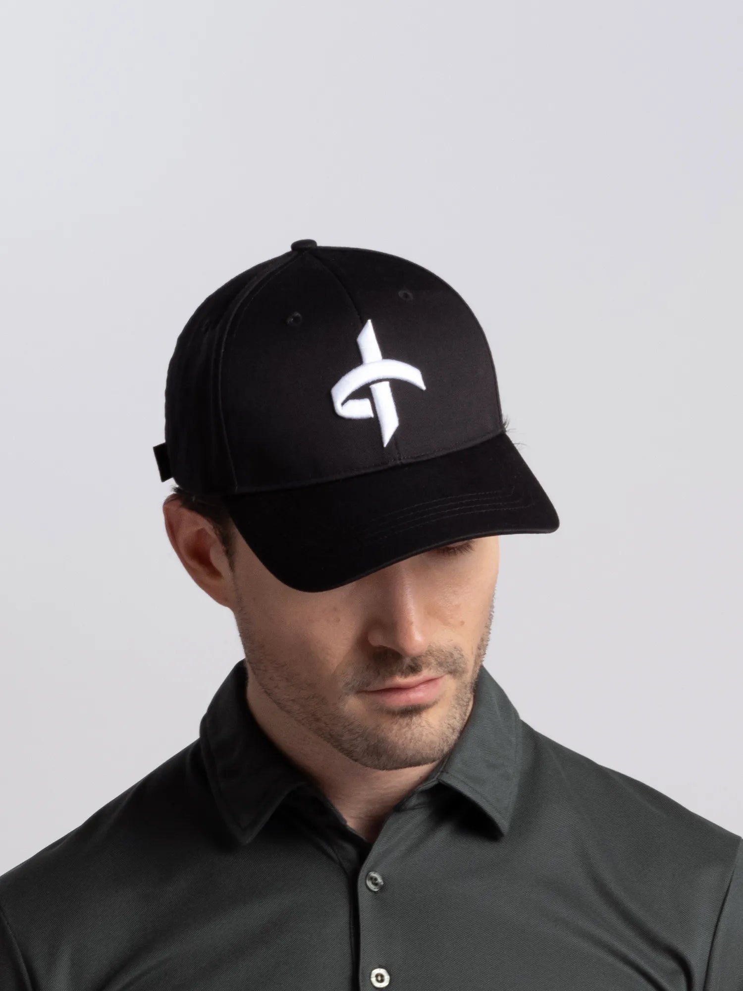 CROSS_CAP_Cross_sportswear_black