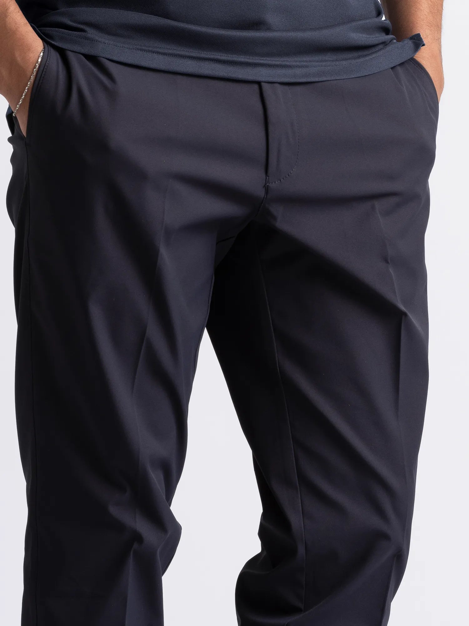 Cross_Sportswear_BYRON_TECH_12144295-498_Navy_close1