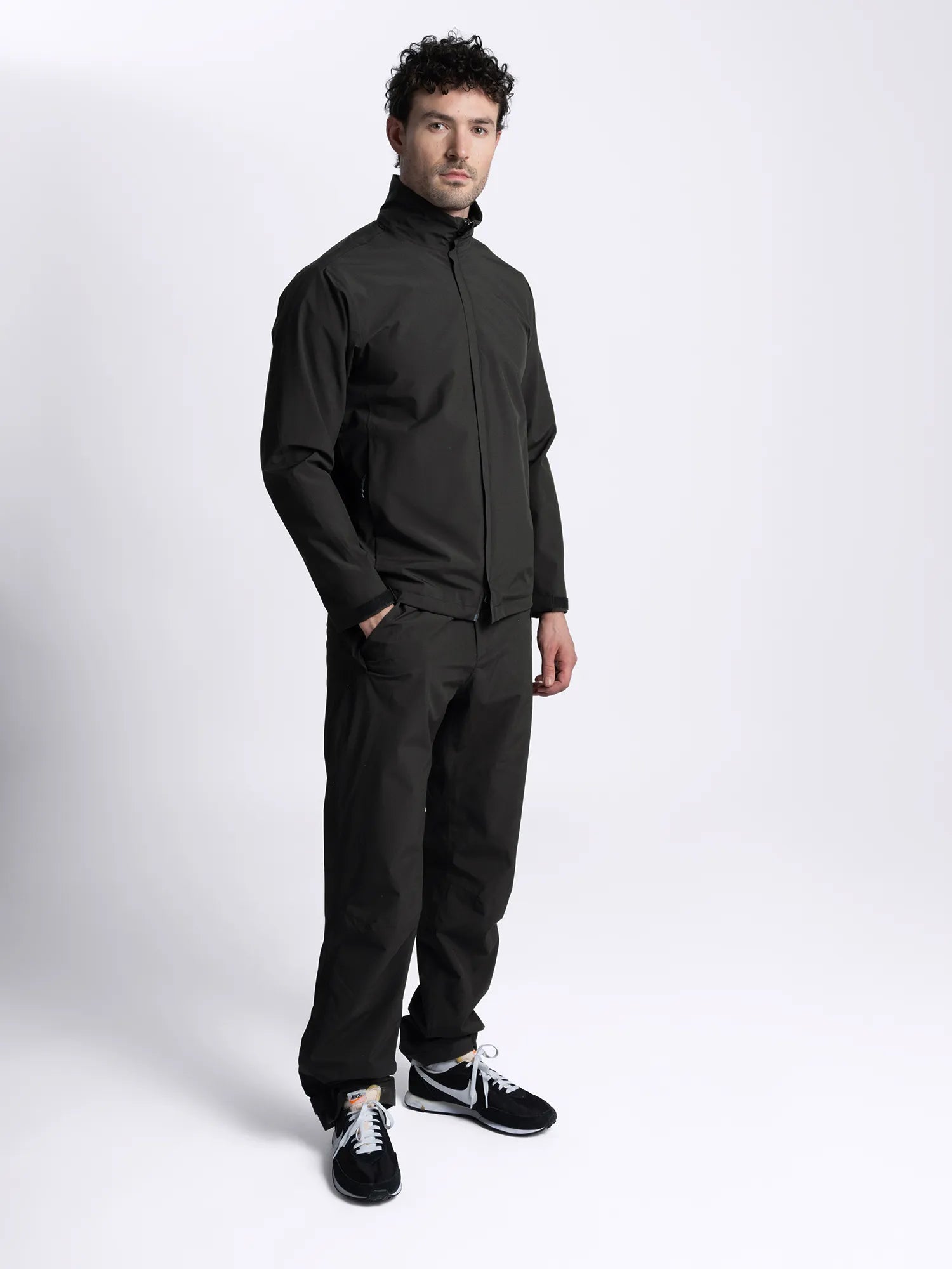 Cross_Sportswear_CLOUD_2.0_JACKET_11120305-900_Black_front1
