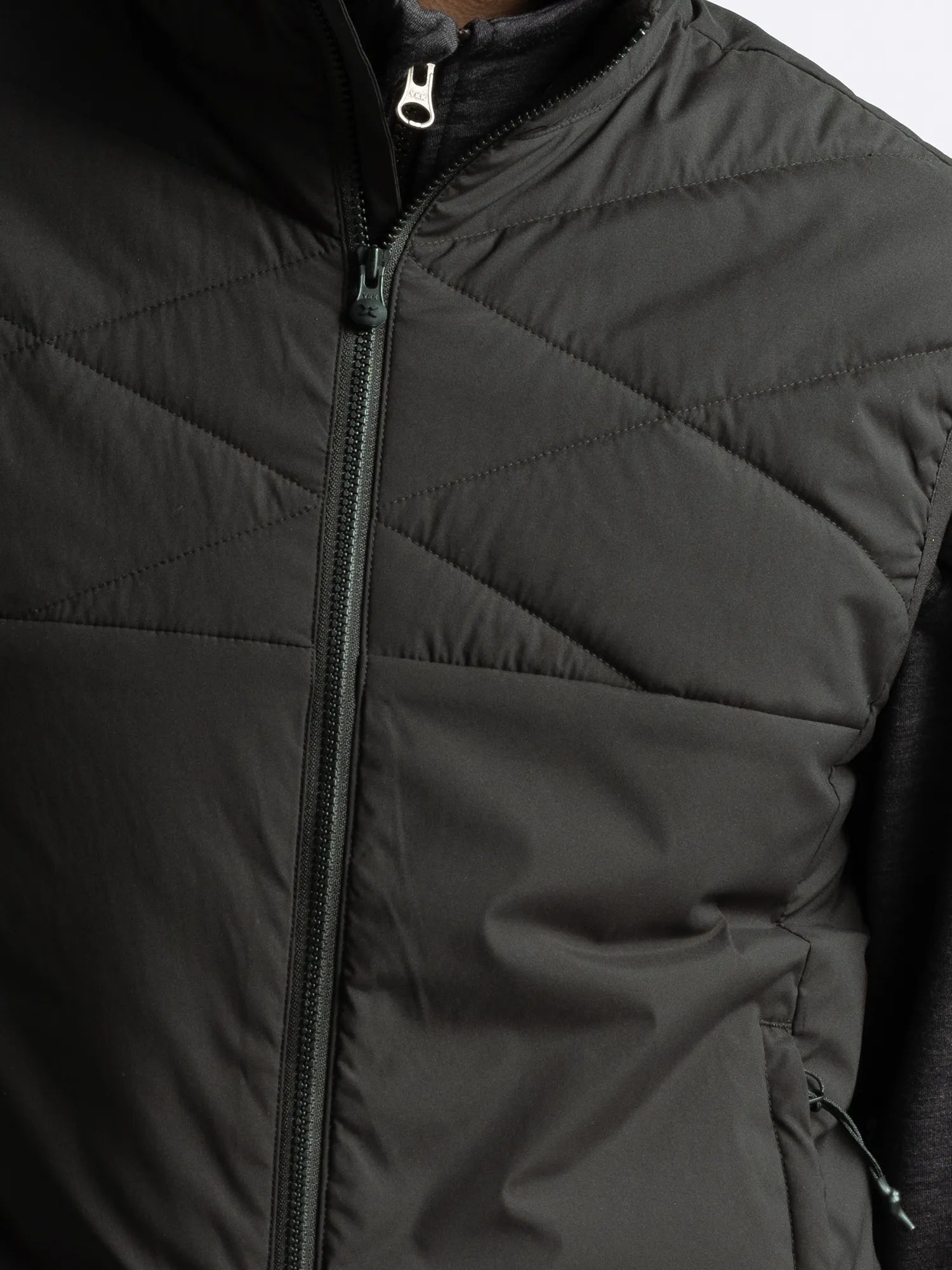 Cross_Sportswear_CREEK_WIND_VEST_11606327-900_Black_close3