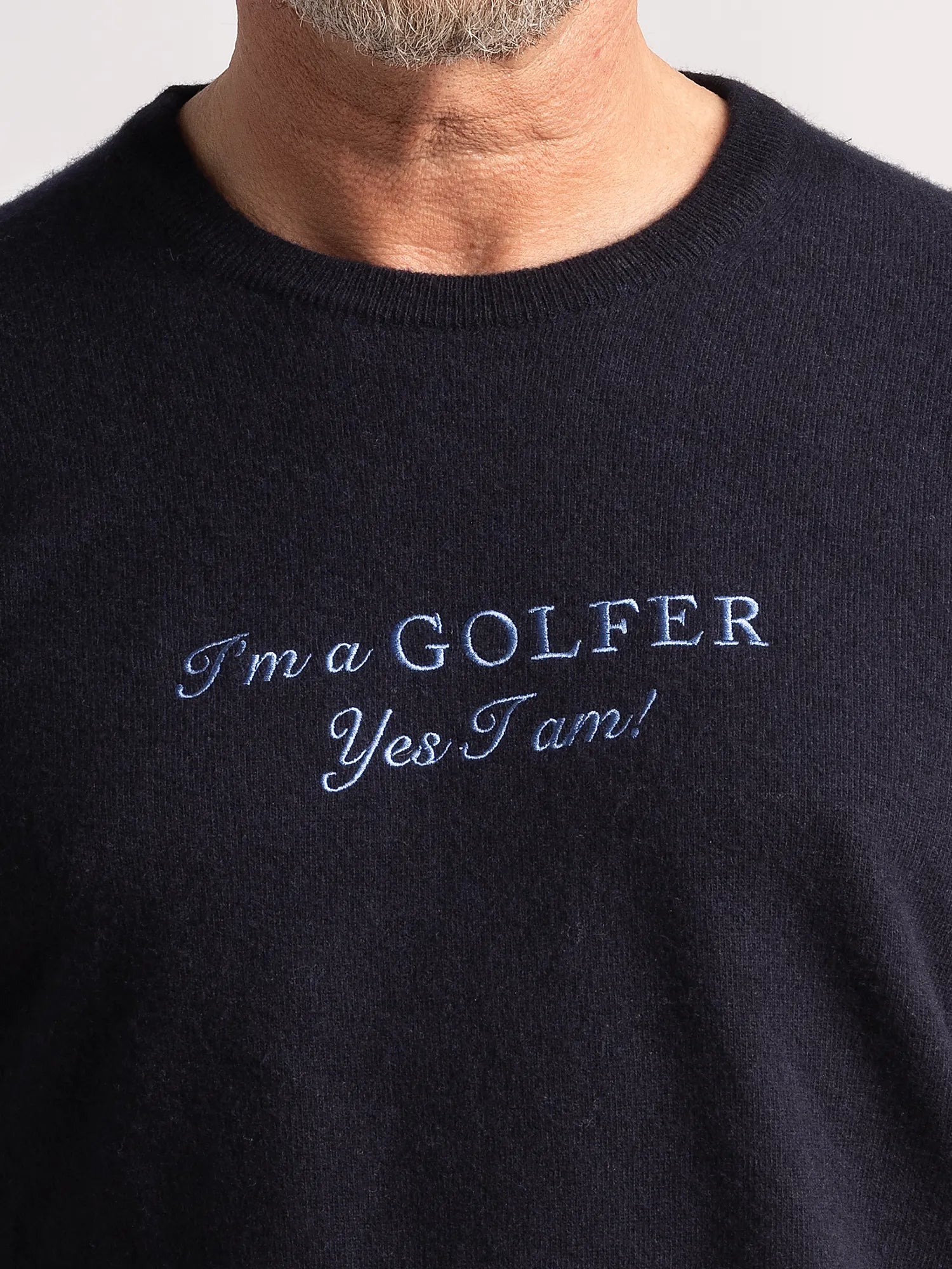 Cross_Sportswear_GREG_IGY1_CREWNECK_Navy_close