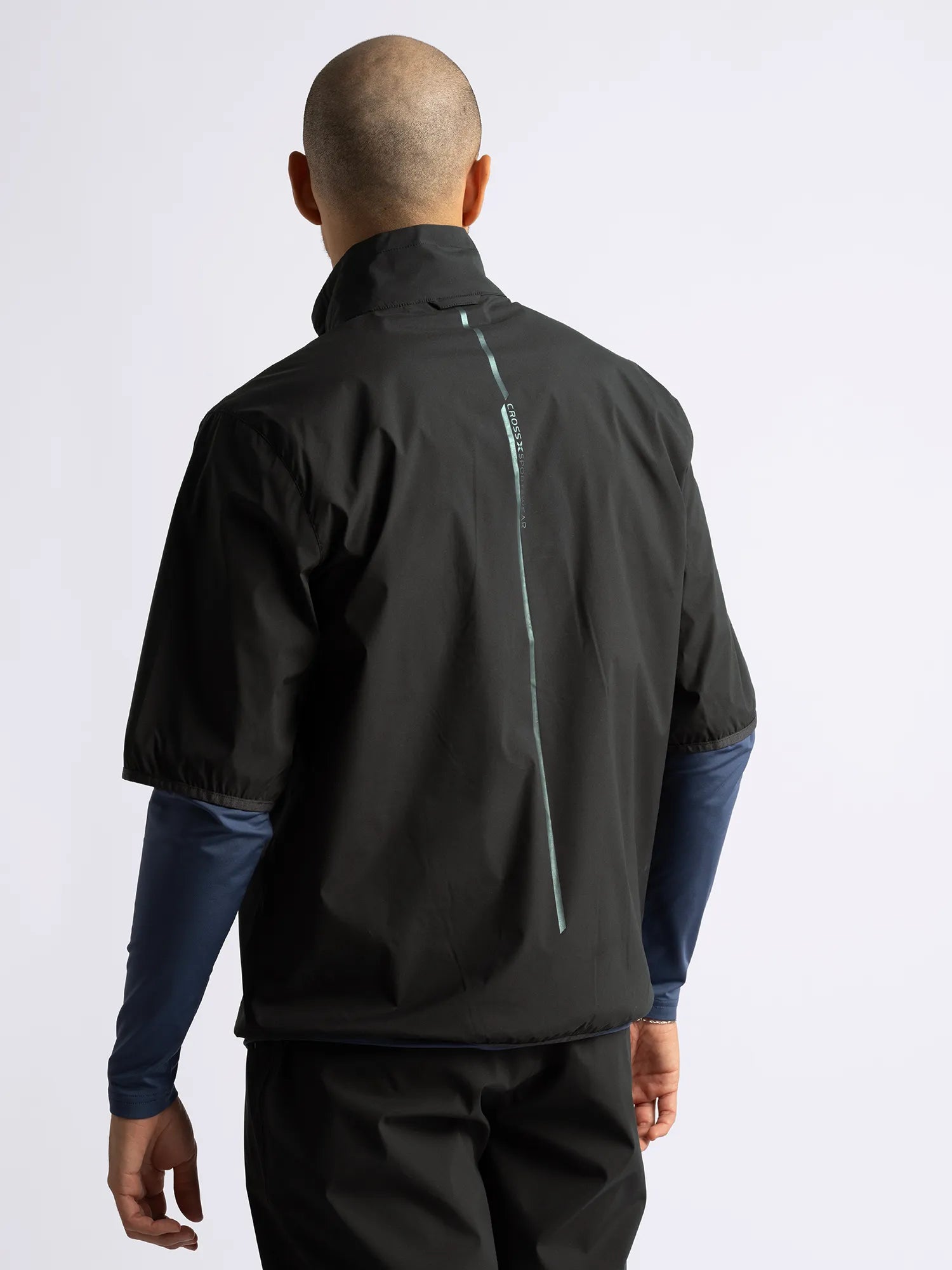 Cross_Sportswear_M_PINE_WINDBREAKER_11124318-900_Black_back