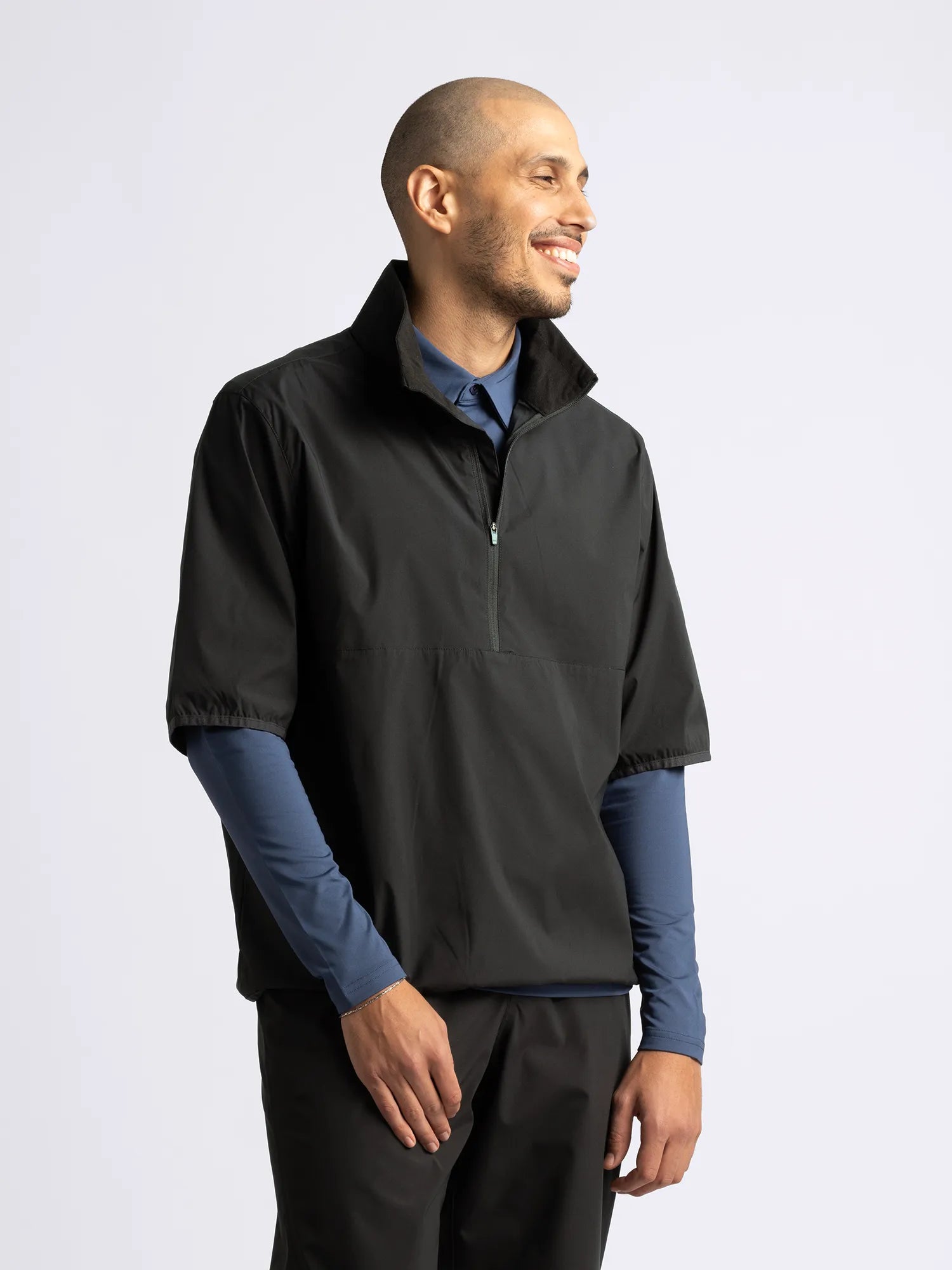 Cross_Sportswear_M_PINE_WINDBREAKER_11124318-900_Black_front2