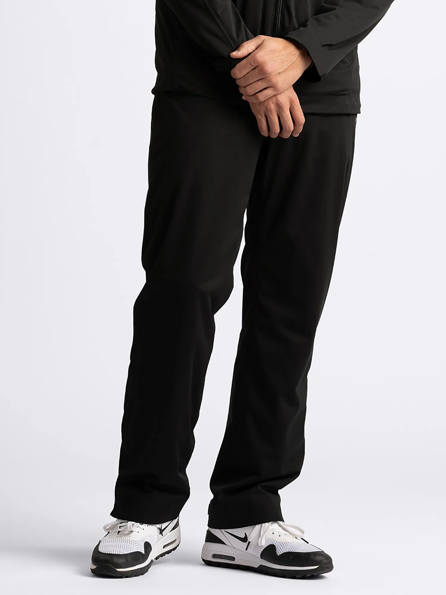 Cross_Sportswear_M__BLANK_X_PRO_JACKET_11102302-900_Black_front2