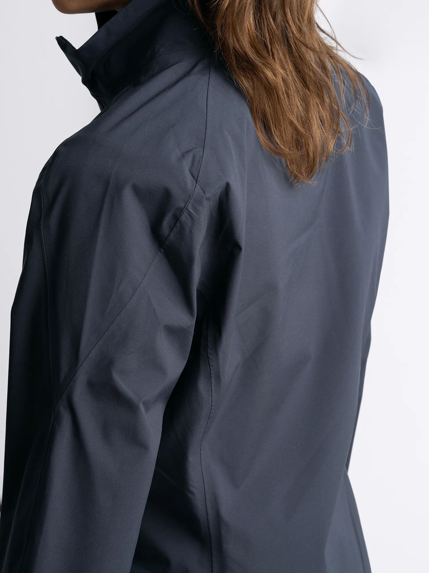 Cross_Sportswear_W_CABOT_JACKET_21117303-498_Navy_back1