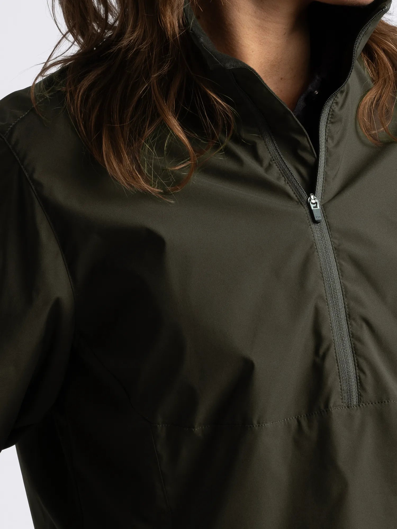Cross_Sportswear_W_ESSEX_WINDBREAKER_21125318-693_Dark_BLANK_Pine_close1