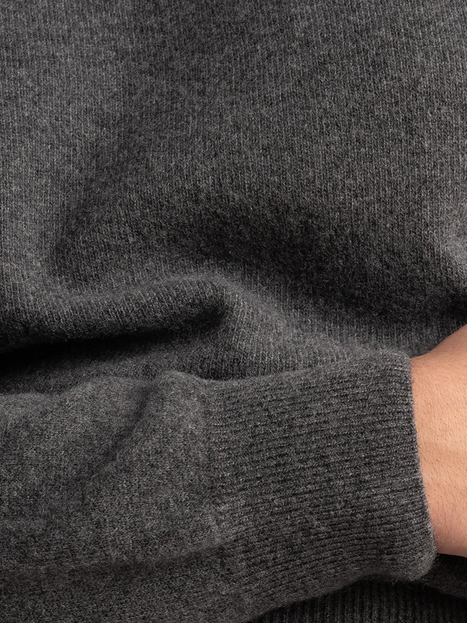 Cross_Sportswear_W_GILLIAN_IGY1_CREWNECK_Deep_Grey_Melange_close