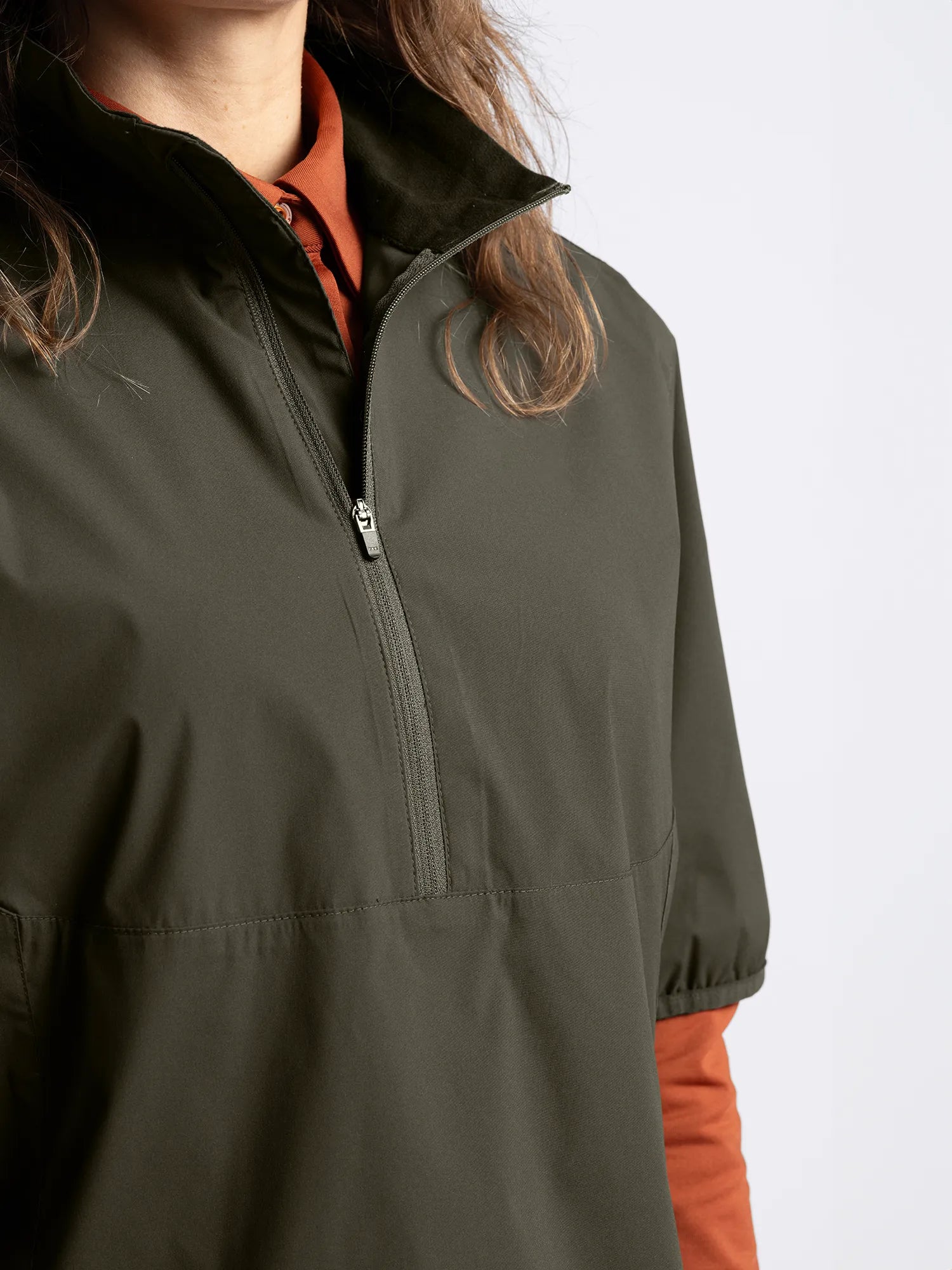 Cross_Sportswear_W_PINE_WINDBREAKER_21123318-693_Dark_BLANK_Pine_close