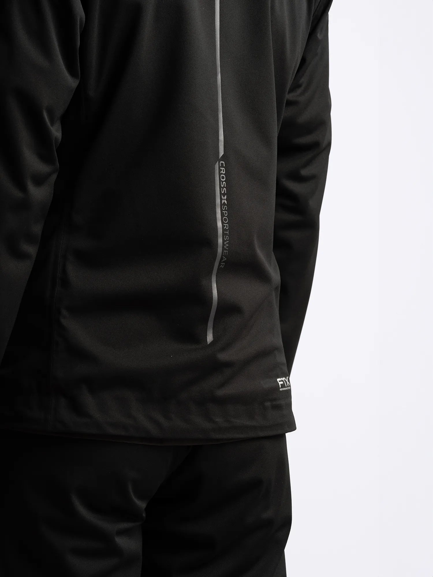 Cross_Sportswear_W_X_PRO_JACKET_21103302-900_Black_back