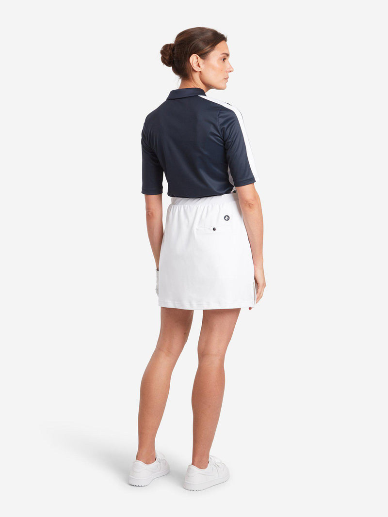 L30-W_Stella_Skort_White-W_Peg_Polo_Navy-1547