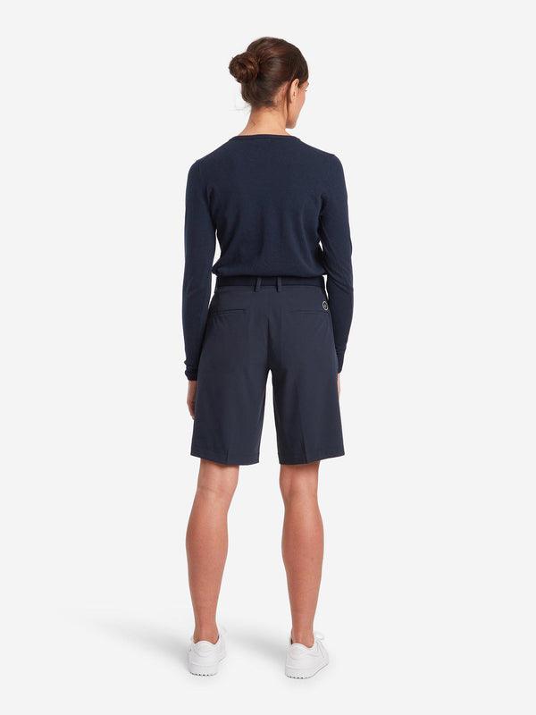 L36-W_Style_Long_Shorts_Navy-W_Classic_V-Neck_Navy-W_Storm_Vest_Xenon_Blue-1442